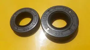 0825 NK072 RETENEDOR